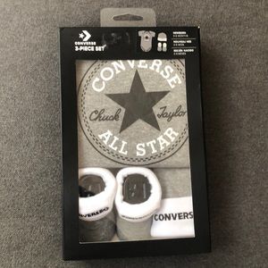 Converse 3- Piece Set For Newborn 0-6 Months